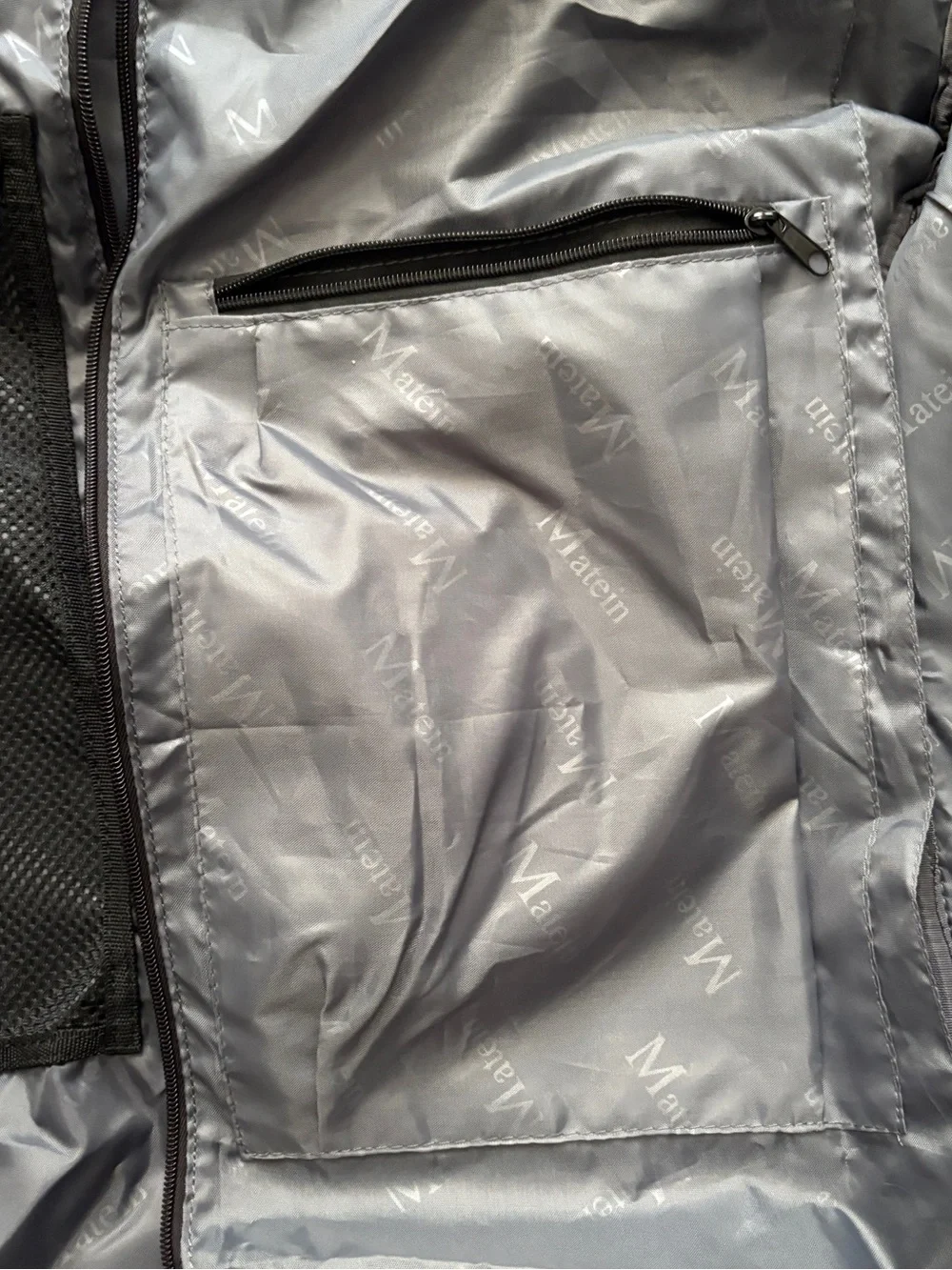 Matein Garment Bag Suit Travel Bag Black Shoulder Strap Foldable Carry On